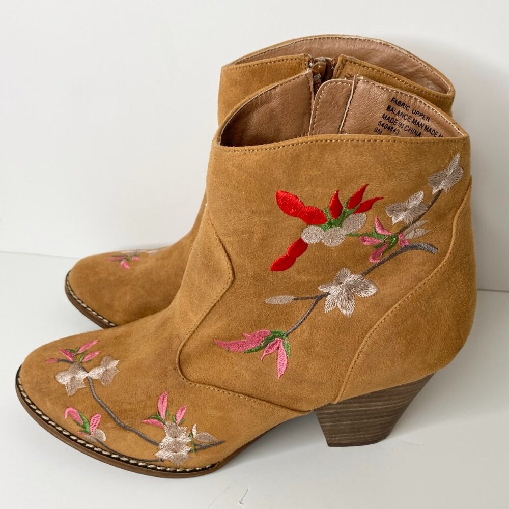 Diba Floral Western Style Ankle Boot 9M